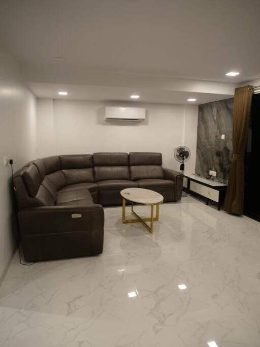 Stayhaven Starmount 4Bhk & Pool Mumbai Ngoại thất bức ảnh