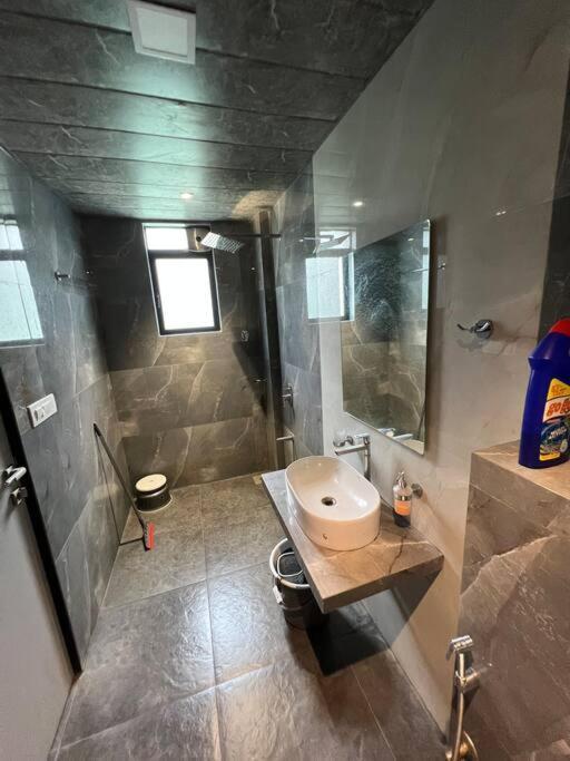 Stayhaven Starmount 4Bhk & Pool Mumbai Ngoại thất bức ảnh
