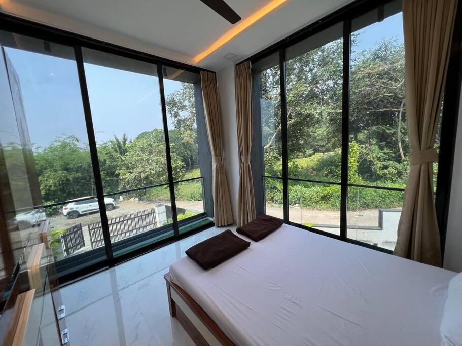 Stayhaven Starmount 4Bhk & Pool Mumbai Ngoại thất bức ảnh
