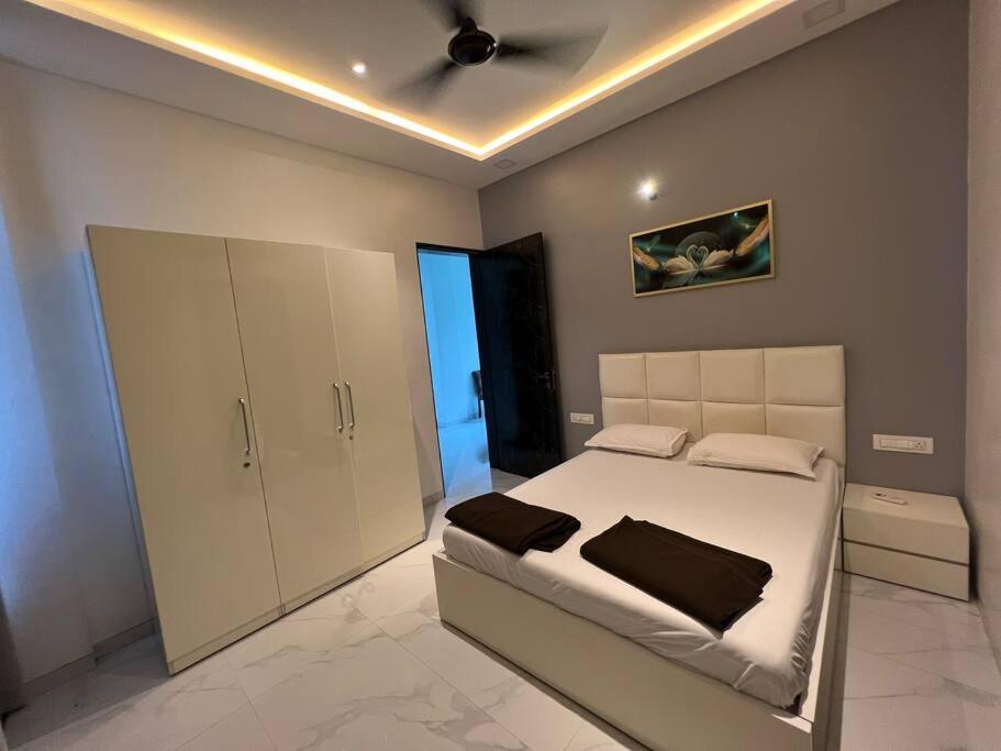 Stayhaven Starmount 4Bhk & Pool Mumbai Ngoại thất bức ảnh
