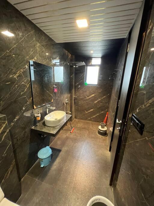 Stayhaven Starmount 4Bhk & Pool Mumbai Ngoại thất bức ảnh